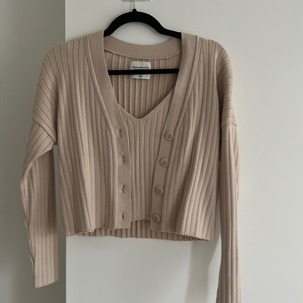 Abercrombie and Firch Soft AF collection matching sweater and tank set
